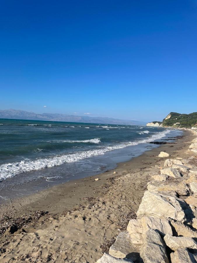 Beautiful Nearby Beach House With Garden, Private Pool And Large Yard Sidárion Extérieur photo