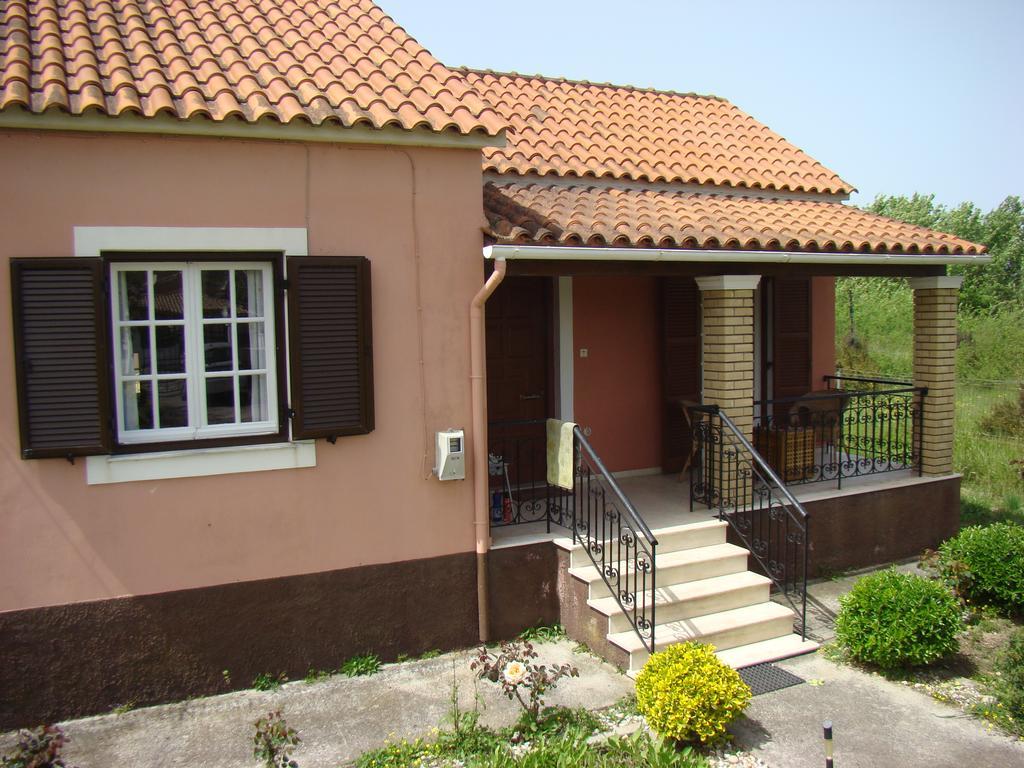 Beautiful Nearby Beach House With Garden, Private Pool And Large Yard Sidárion Extérieur photo