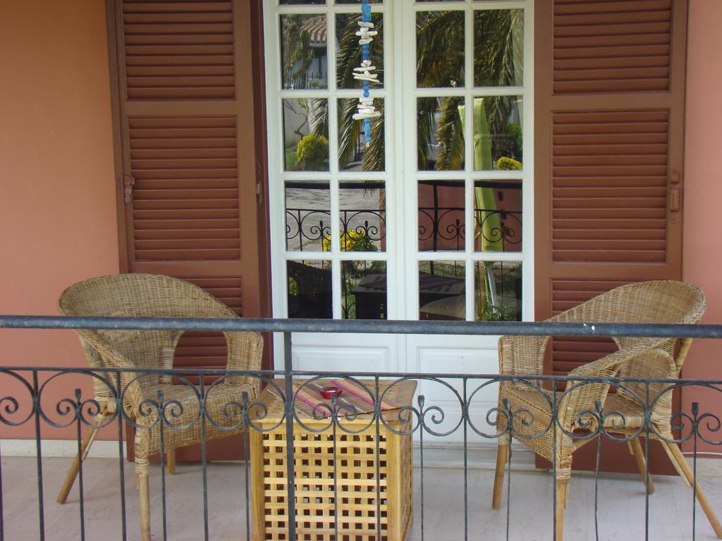 Beautiful Nearby Beach House With Garden, Private Pool And Large Yard Sidárion Extérieur photo